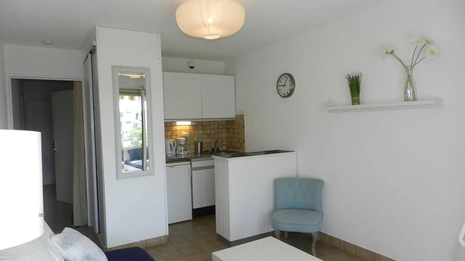 Appartement 2P Pour 4 A Bormes-Les-Mimosas, Proche Plage Et Commerces, Parking Privatif - Fr-1-251-822 Francie